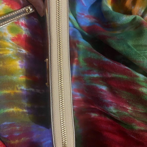 Shiny gold Michael Kors wrist wallet! - Picture 8 of 13